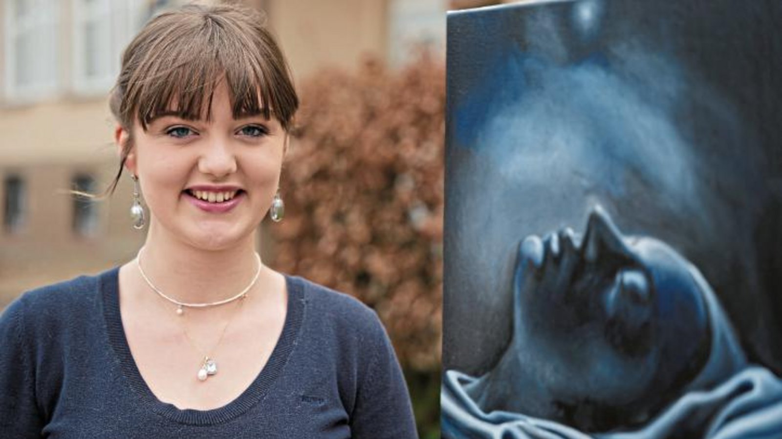 Die Sachsenheimer Abiturientin Caroline Ulmar hat die Bildmotive zum diesjährigen Schüler-Kreuzweg am Lichtenstern-Gymnasium entworfen.  Foto: p