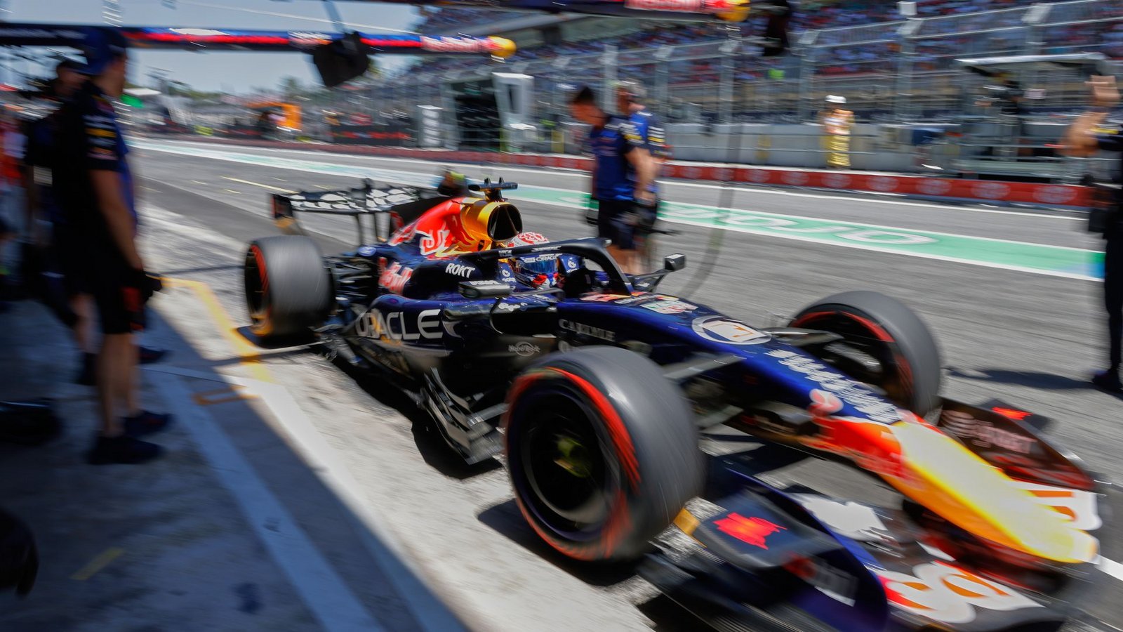 Max Verstappen konnte in diesem Jahr noch kein Rennen gewinnen. (Archivbild)Foto: Joan Monfort/AP/dpa