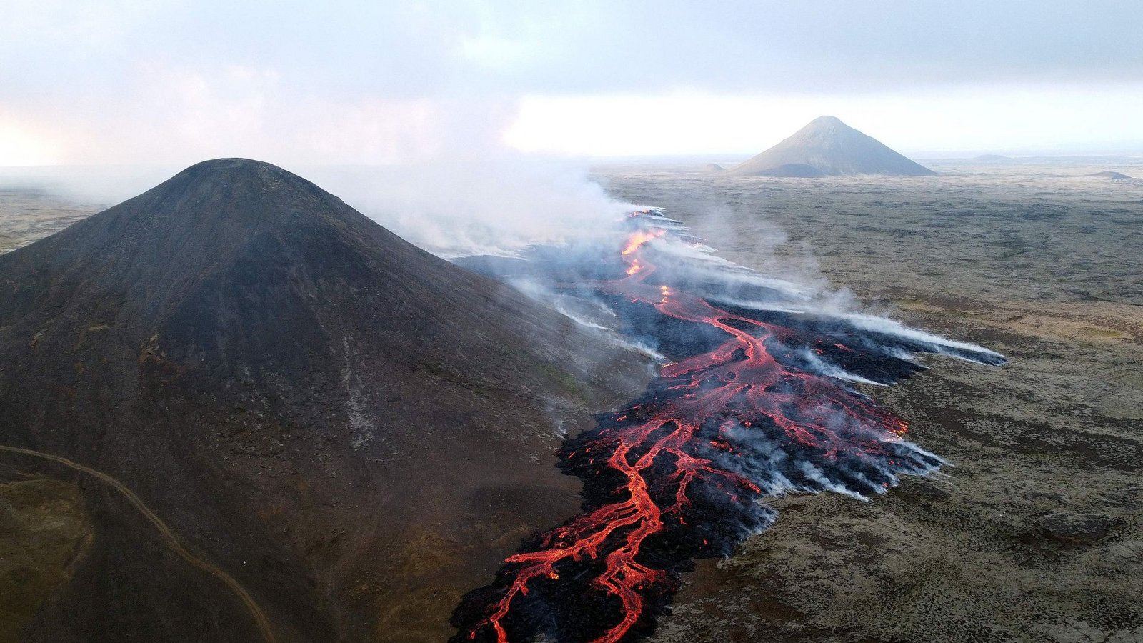 Im Frühjahr 2010 hatte das noch ganz anders ausgesehen: Ein großer Vulkanausbruch katapultierte Island damals schlagartig auf die Titelseiten internationaler Medien.Foto: AFP/Jeremie Richard