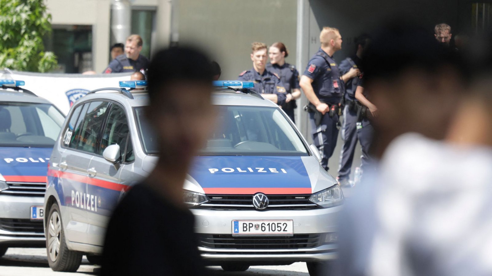 Österreich steht nach der Bluttat unter Schock.Foto: ALEX HALADA/AFP Österreich steht nach der Bluttat unter Schock.Foto: ALEX HALADA/AFP