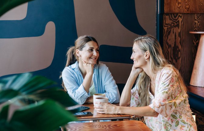 Ein Café nur für Frauen, in dem jede willkommen ist: So etwas sollte es auch in Stuttgart geben, findet  unsere Autorin.<span class='image-autor'>Foto: IMAGO/Zoonar/Titova Ilona</span>