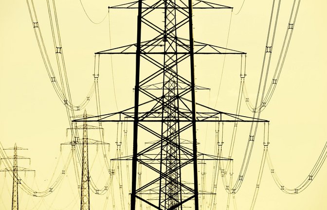 Damit Wärmepumpen sicher funktionieren, muss das Stromnetz stark ausgebaut werden.<span class='image-autor'>Foto: IMAGO/Christian Ohde</span>