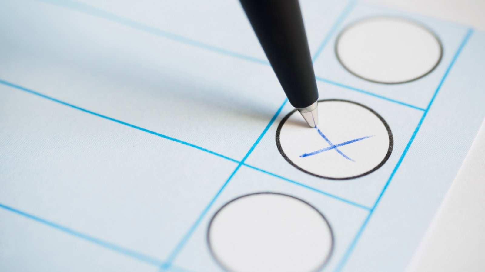 Stimme ungültig machen oder nicht wählen: Wo ist der Unterschied?Foto: ShutterProductions/ Shutterstock Stimme ungültig machen oder nicht wählen: Wo ist der Unterschied?Foto: ShutterProductions/ Shutterstock