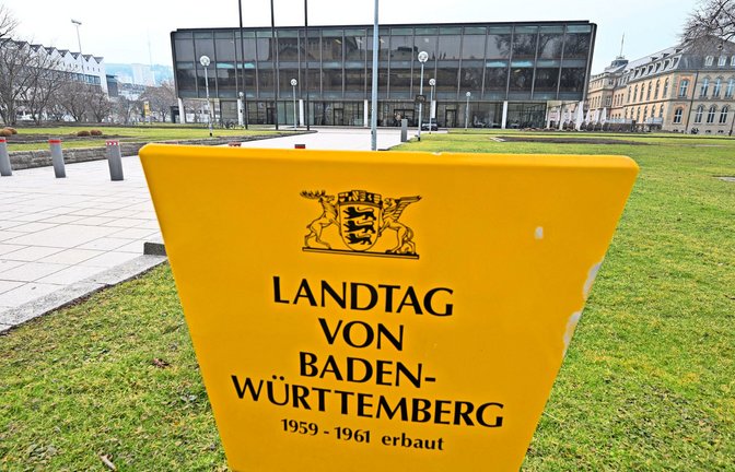 Bis eine neue Landesregierung nach der Wahl ihre Arbeit aufnehmen kann, ist es ein langer Weg.<span class='image-autor'>Foto: Bernd Weißbrod/dpa</span>