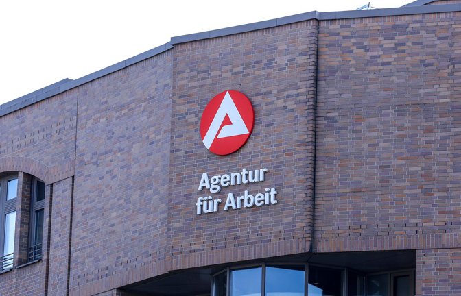 Die Bundesagentur für Arbeit unterstützt Menschen bei der Suche nach einer Arbeitsstelle. (Archivbild)<span class='image-autor'>Foto: IMAGO/Revierfoto/IMAGO/Revierfoto</span>