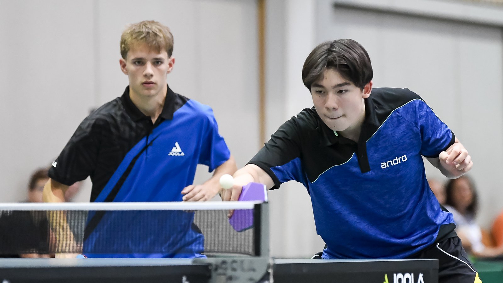 An der Seite von Stellan Krilla hat Jannik Wenz (links) gegen den Tabellenzweiten aus Schwieberdingen ebenso gepunktet wie später in seinen beiden Einzeln. Archivfoto: Leitner