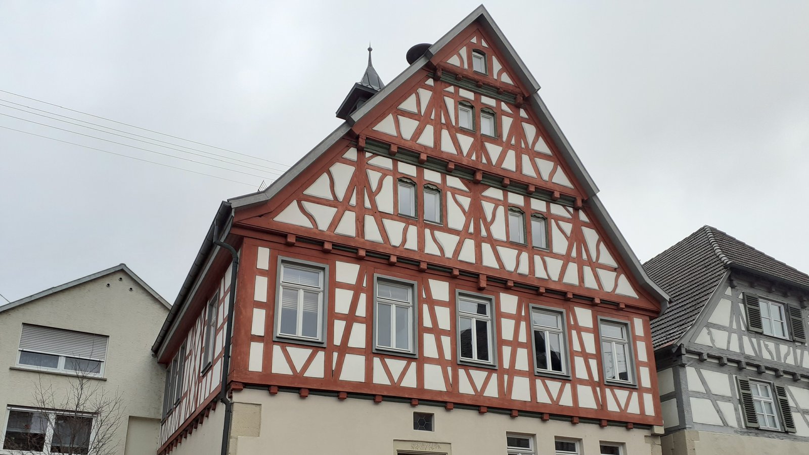 Wer wird in den nächsten acht Jahren die Geschicke im Oberriexinger Rathaus leiten? Am 30. Juni sind die Bürger zur Wahl eines Nachfolgers von Frank Wittendorfer aufgerufen. Foto: Archiv/Glemser Wer wird in den nächsten acht Jahren die Geschicke im Oberriexinger Rathaus leiten? Am 30. Juni sind die Bürger zur Wahl eines Nachfolgers von Frank Wittendorfer aufgerufen. Foto: Archiv/Glemser