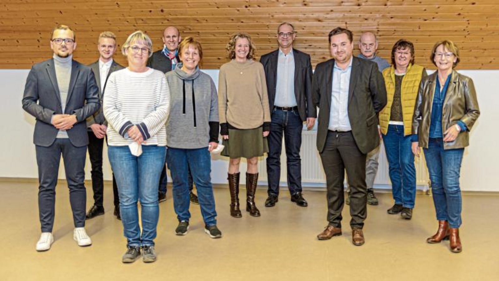 Wahlen bei der FDP; von links Rick Kirstein, Tim Meyle, Sibylle Gutjahr, Rainer Kienzle, Ulrike Laes, Sabine Spichtinger, Jörg Schabernack, Kevin Metzger, Gerhard und Elisabeth Kachler, Dagmar Holzberg. Foto: p Wahlen bei der FDP; von links Rick Kirstein, Tim Meyle, Sibylle Gutjahr, Rainer Kienzle, Ulrike Laes, Sabine Spichtinger, Jörg Schabernack, Kevin Metzger, Gerhard und Elisabeth Kachler, Dagmar Holzberg. Foto: p