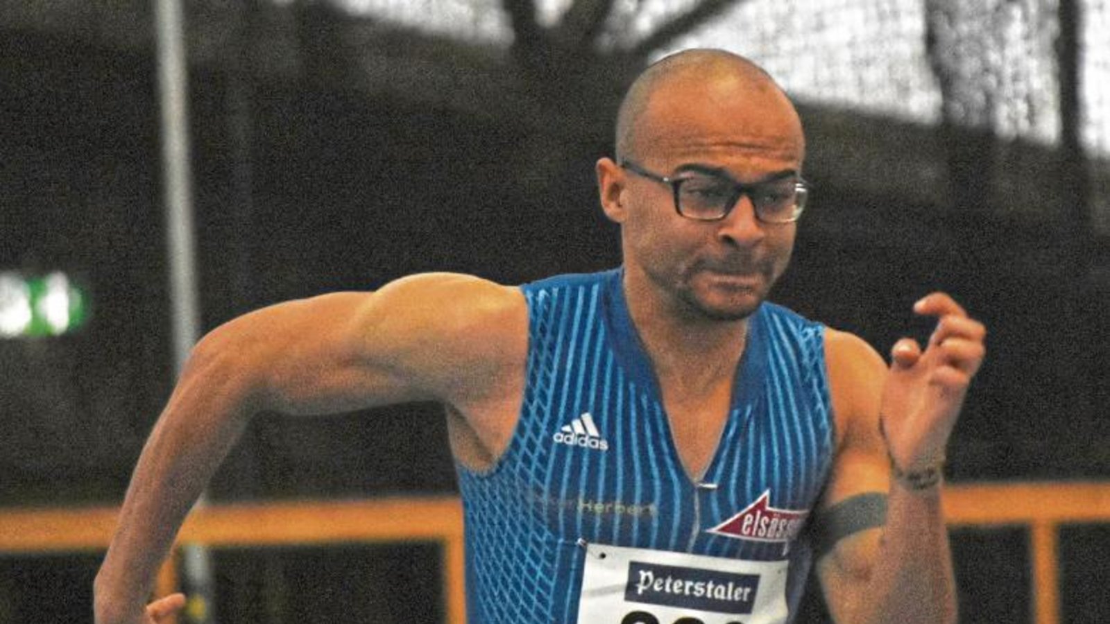 John-Henry Tate hat nach einem mäßigen Start in den Vorlauf über 60 Meter erst im B-Finale aufgedreht und diese Konkurrenz in 7,02 Sekunden gewonnen. Foto: Drechsel John-Henry Tate hat nach einem mäßigen Start in den Vorlauf über 60 Meter erst im B-Finale aufgedreht und diese Konkurrenz in 7,02 Sekunden gewonnen. Foto: Drechsel