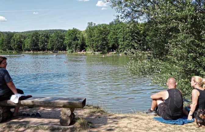 Gute Nachrichten von den Horrheimer Seewaldseen hat Pressesprecher Mario Steigleder: „Unser Ordnungsamt berichtet von einem ruhigen Wochenende an den Seewaldseen. Die Kollegen waren mehrere Stunden vor Ort, Parkplatzprobleme oder Ähnliches habe es nicht gegeben.“ Das Foto entstand am Samstagnachmittag. Foto: Rücker