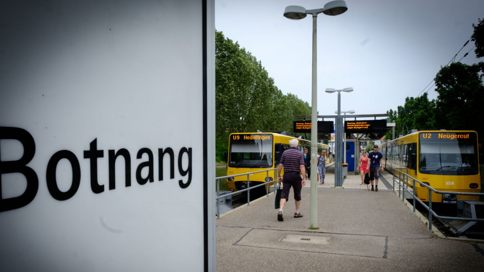 Der Betrieb auf den Stadtbahnlinien U 2 und U 9 in Botnang ist unterbrochen.Foto: Lichtgut/Achim Zweygarth Der Betrieb auf den Stadtbahnlinien U 2 und U 9 in Botnang ist unterbrochen.Foto: Lichtgut/Achim Zweygarth
