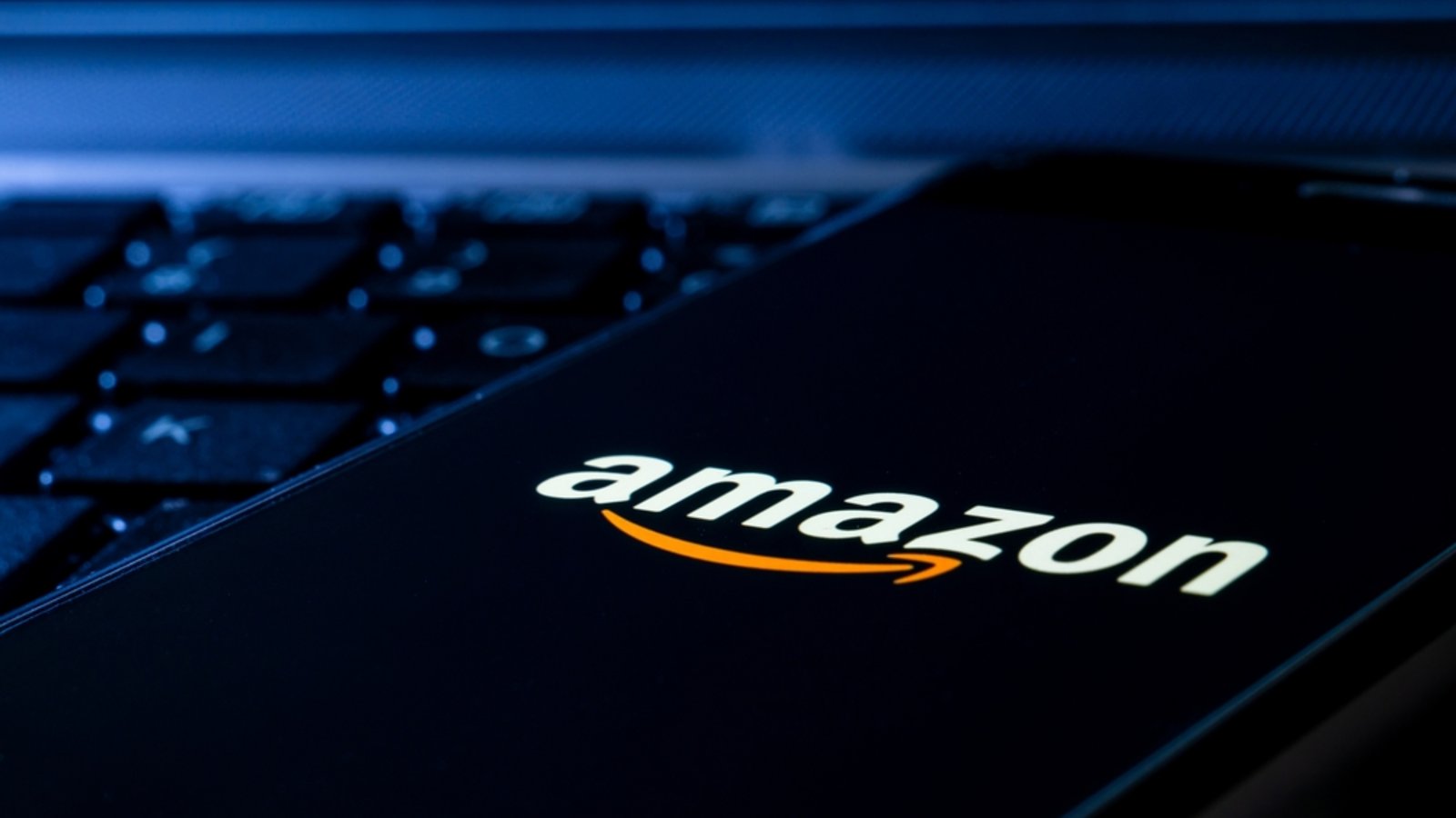 Wer eine verdächtige SMS von Amazon erhält, sollte besonders vorsichtig sein.Foto: Marc_Stock/ Shutterstock