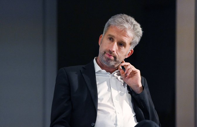 Boris Palmer hat einen Brandbrief an Vizekanzler Robert Habeck geschrieben, um alle Straßenlaternen ausschalten zu dürfen. Erfolg wird er damit wohl nicht haben, sagt ein Rechtsexperte.<span class='image-autor'>Foto: imago/Ulmer Pressebildagentur</span>
