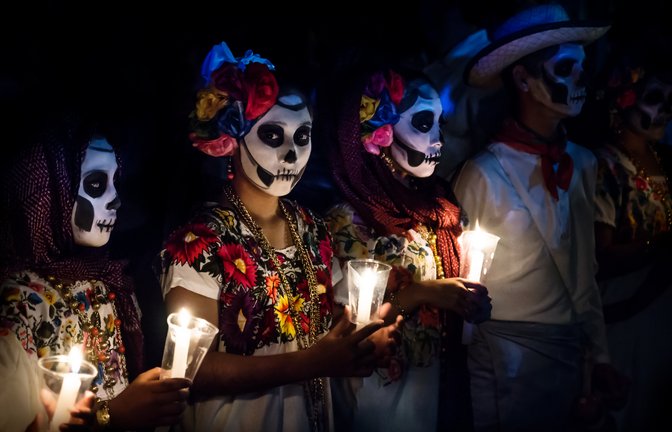 Verkleidungen zum Tag der Toten in Mexiko.<span class='image-autor'>Foto: Loes Kieboom/Shutterstock</span>