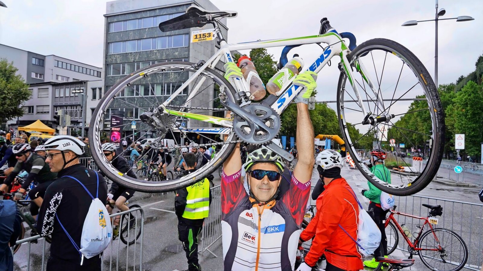 Rund 4000 Teilnehmer waren beim Brezel Race am Start.Foto: Fotoagentur-Stuttgart/Andreas Rosar Rund 4000 Teilnehmer waren beim Brezel Race am Start.Foto: Fotoagentur-Stuttgart/Andreas Rosar