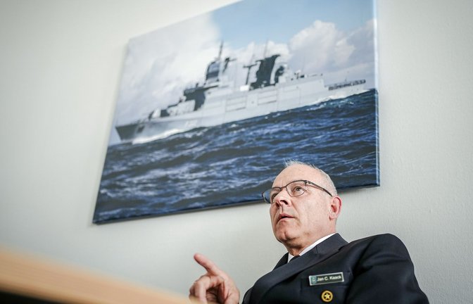 Vizeadmiral Jan Christian Kaack: "Ich bin mir da mit dem Minister einig, denn wir müssen jetzt in die Flotte der Zukunft investieren."<span class='image-autor'>Foto: Kay Nietfeld/dpa</span>