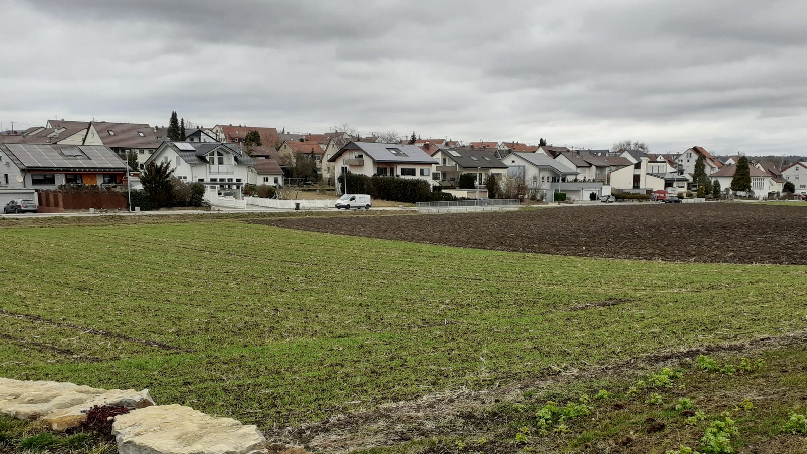 Für das neue Baugebiet „Bonlanden“ zwischen der Talstraße und der Goethestraße haben die Sersheimer Gemeinderatsmitglieder den nächsten Schritt eingeleitet. Foto: Glemser. Foto: Glemser. Für das neue Baugebiet „Bonlanden“ zwischen der Talstraße und der Goethestraße haben die Sersheimer Gemeinderatsmitglieder den nächsten Schritt eingeleitet. Foto: Glemser. Foto: Glemser.