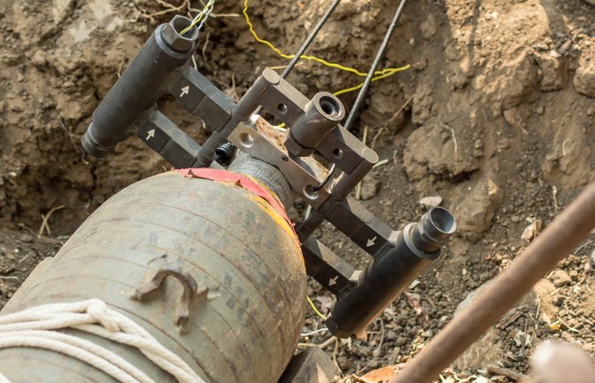 Mit solchen Raketenklemmen werden Weltkriegsbomben oft entschärft.<span class='image-autor'>Foto: Sudtawee Thepsuponkul / shutterstock.com</span>