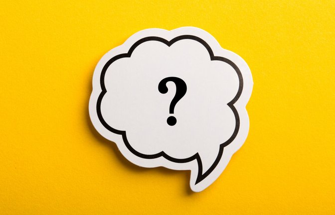 Woke“ beschreibt eine allgemeine Wachsamkeit für Diskriminierungen und Missstände.<span class='image-autor'>Foto: ChristianChan / Shutterstock.com</span>