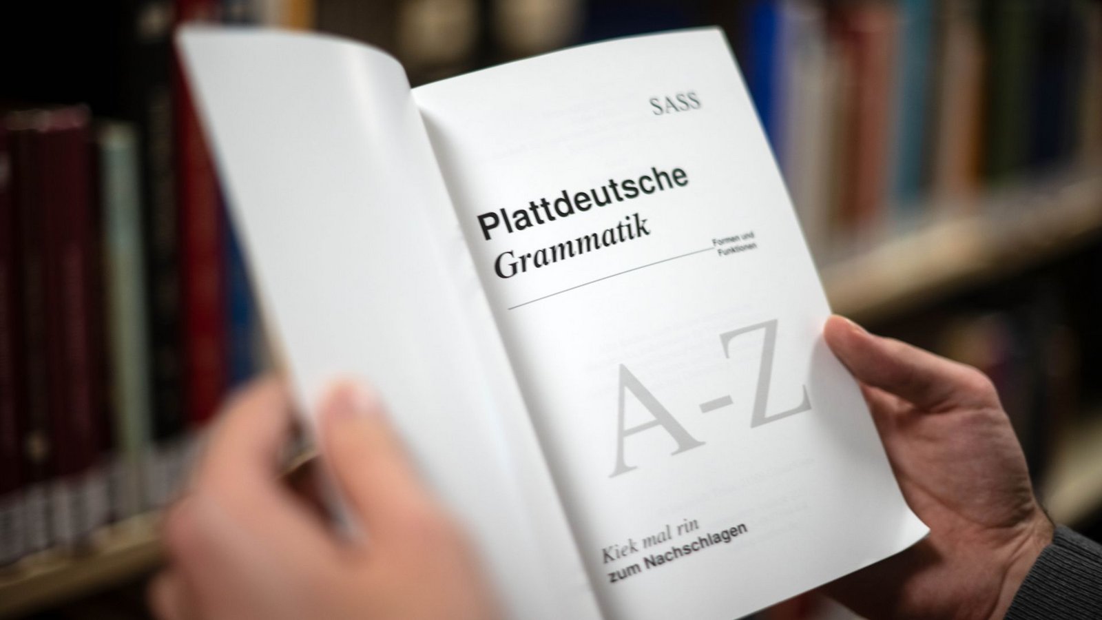 Auch Plattdeutsch hat seine Regeln. (Symbolbild)Foto: Sina Schuldt/dpa Auch Plattdeutsch hat seine Regeln. (Symbolbild)Foto: Sina Schuldt/dpa