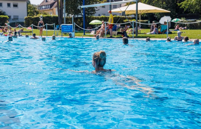 Wegen des Personalmangels entfällt in Hildrizhausen das Frühschwimmen – ein Beispiel für die angespannte Lage vieler Schwimmbäder im ländlichen Raum.<span class='image-autor'>Foto: Stefanie Schlecht</span>