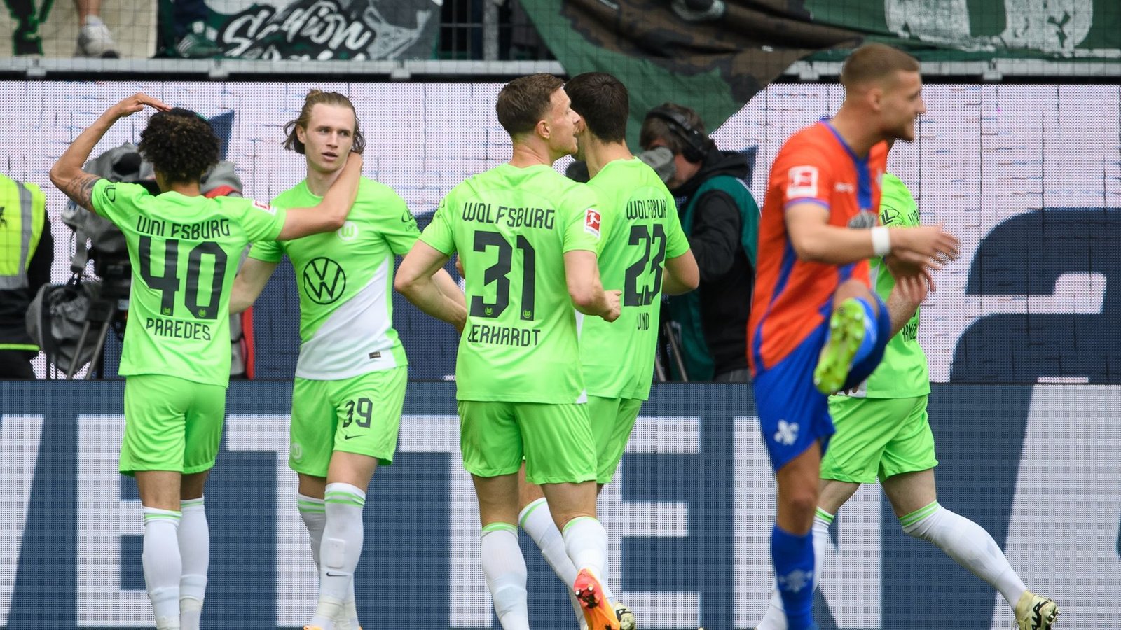 Wolfsburg holte sich im Heimspiel gegen Darmstadt die drei Punkte.Foto: Swen Pförtner/dpa