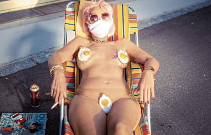 Am Kurzfilm-Wettbewerb des Filmfestivals nehmen unter anderem die Ludwigsburger Produktionen „Handbook for a priviledged European Woman“ (links) und „Paradiesvogel“ teil.  Fotos: p