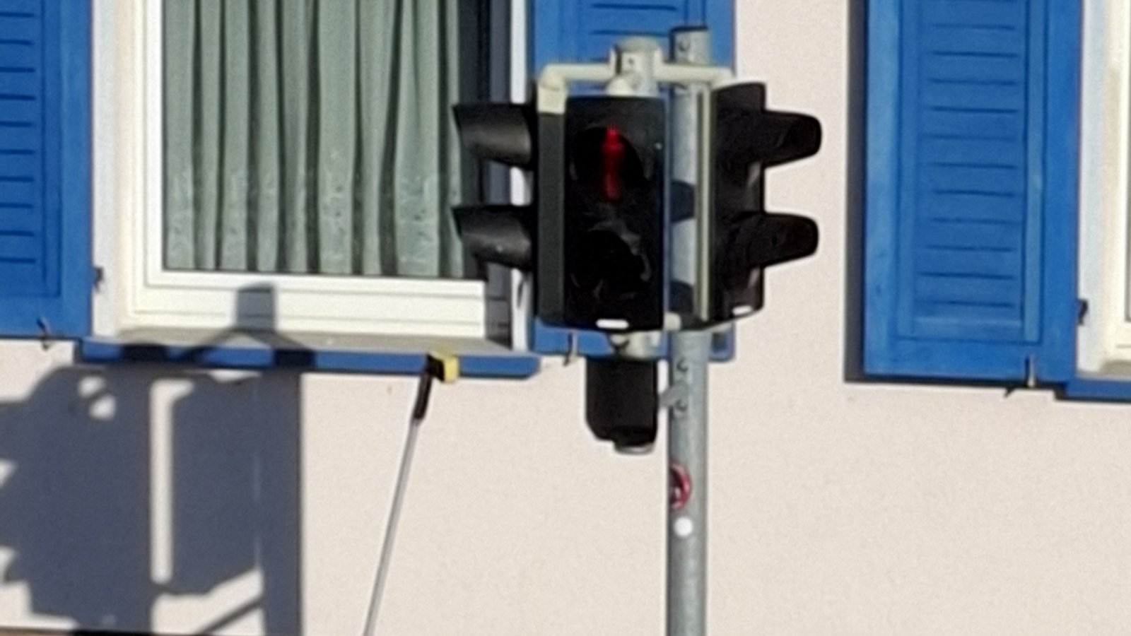 In Kleinglattbach werden im Frühjahr sogar die Ampeln geputzt, schreibt Ingrid Deimel.