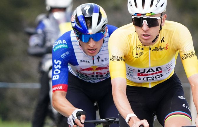 Nahe dran: Florian Lipowitz (li.) fordert Superstar Tadej Pogacar heraus.<span class='image-autor'>Foto: Imago/Geisser</span>