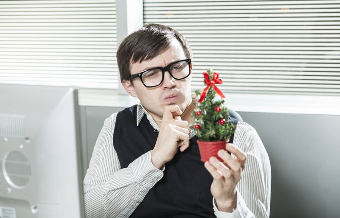 Nicht bei allen kommt in der Weihnachtszeit im Büro Feierstimmung auf.<span class='image-autor'>Foto: imago/STPP</span>