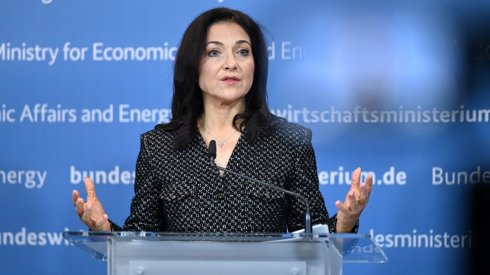 Die Wirtschaftsministerin stellt sich offen gegen ihren Kabinettskollegen.Foto: Elisa Schu/dpa