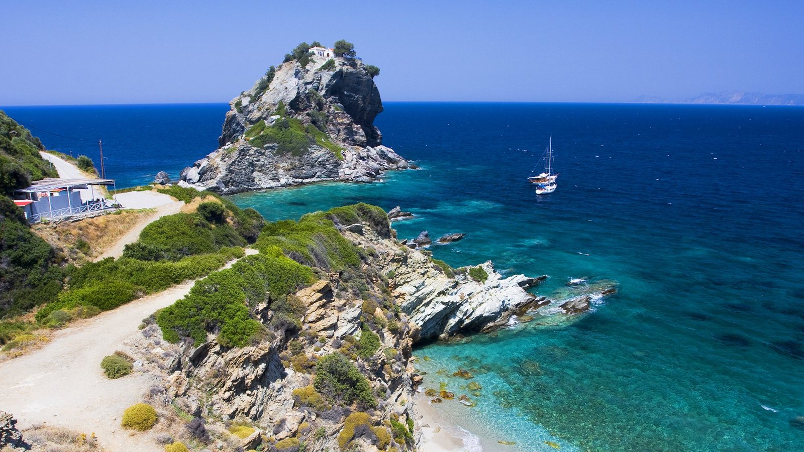 Traumhafte Strände und glasklares Wasser: Das versprechen die Schauplätze von „Mamma Mia“.Foto: Jiri Vavricka / shutterstock.com Traumhafte Strände und glasklares Wasser: Das versprechen die Schauplätze von „Mamma Mia“.Foto: Jiri Vavricka / shutterstock.com