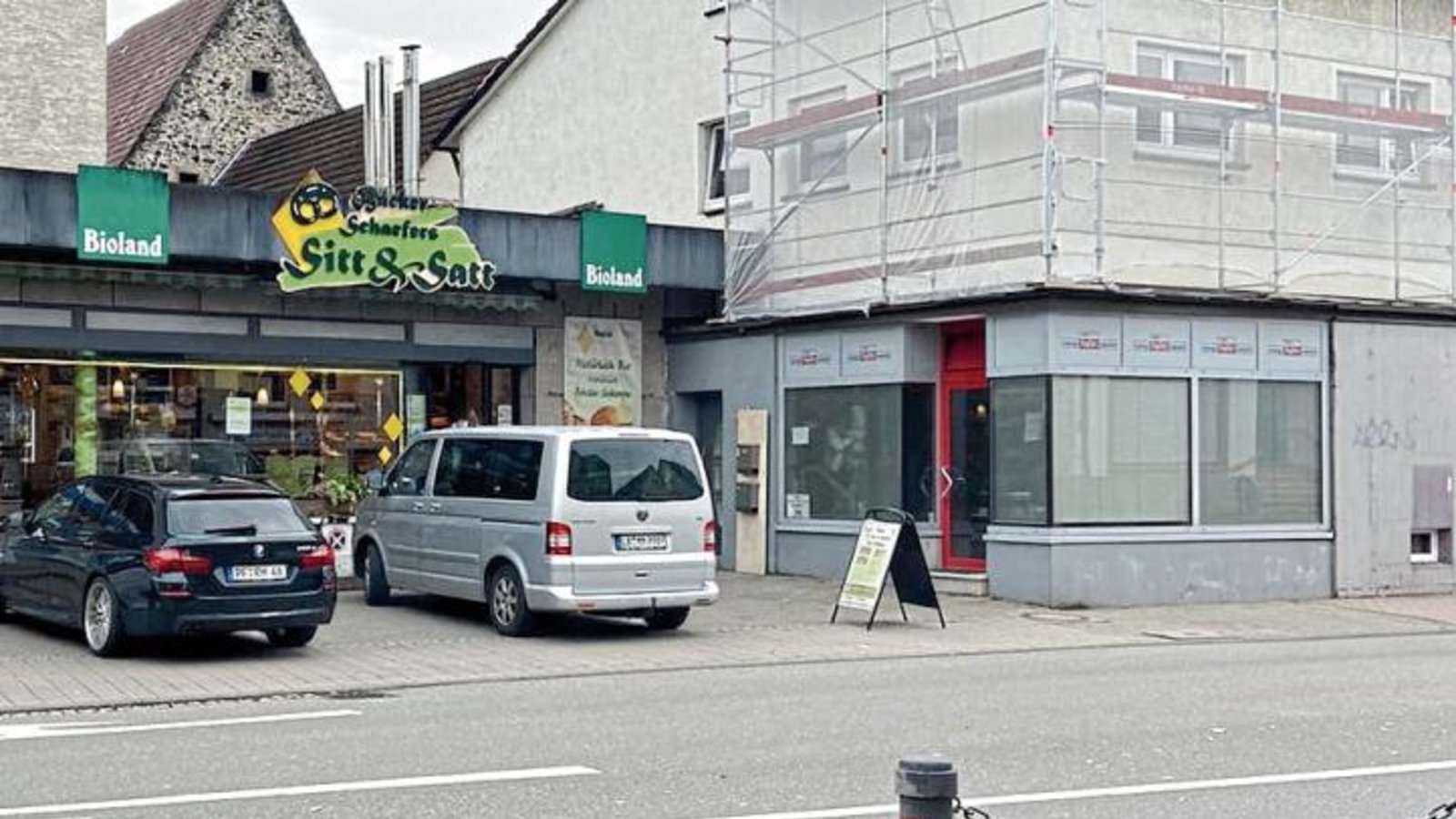 In der Bahnhofstraße in Illingen soll es einen Stehimbiss geben. Foto: Stahlfeld In der Bahnhofstraße in Illingen soll es einen Stehimbiss geben. Foto: Stahlfeld
