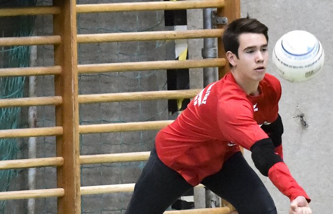 Während Andreas Knodel bei den Männern wie zuletzt bei der DM in Hagen in der Abwehr eingesetzt wurde, muss er in der U 18 die Last beim TV Vaihingen im Angriff tragen. <span class='image-autor'>Foto: Archiv/Leitner</span>