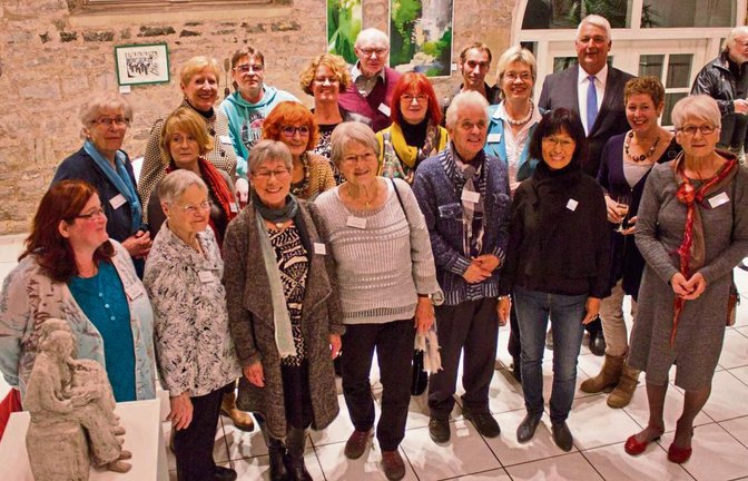 20 Künstler stellen in Eberdingen knapp 70 Gemälde und Objekte aus. Fotos: Friedrich