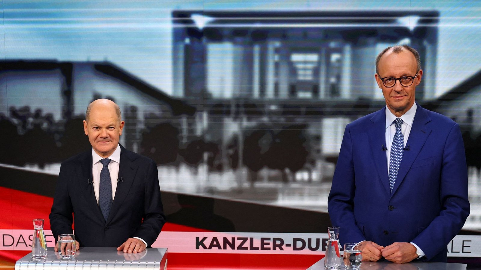 Olaf Scholz und Friedrich Merz im TV-Duell der „Bild“ und der „Welt“.Foto: AFP/FABRIZIO BENSCH