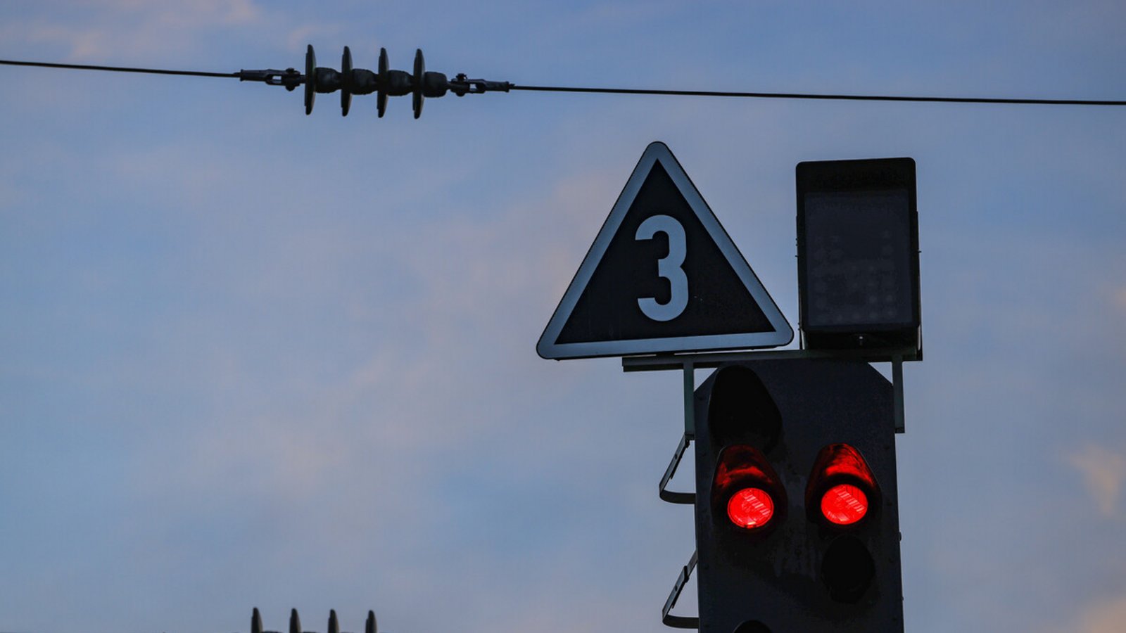 Auf Signal kann die Bahn dank der Digitalisierung rund um Stuttgart verzichten – wenn sie endlich eine Entscheidung treffen würde.Foto: Oliver / Berg Auf Signal kann die Bahn dank der Digitalisierung rund um Stuttgart verzichten – wenn sie endlich eine Entscheidung treffen würde.Foto: Oliver / Berg