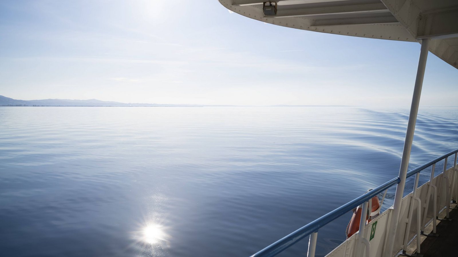 Blick von einer Fähre auf den Bodensee bei Bregenz.Foto: Imago/Imagebroker Blick von einer Fähre auf den Bodensee bei Bregenz.Foto: Imago/Imagebroker