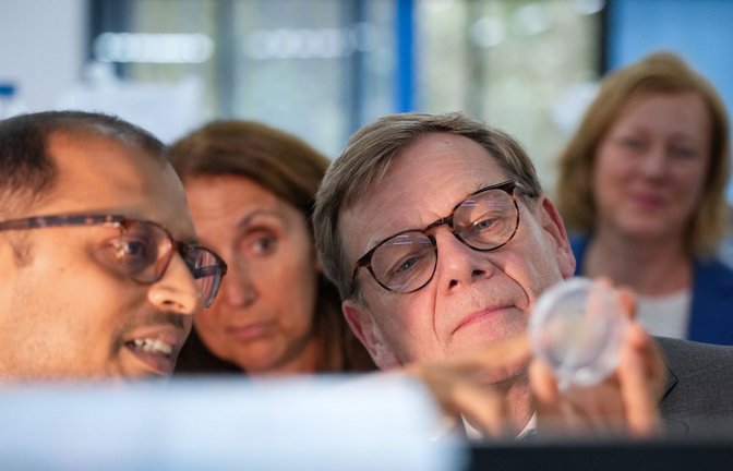 Außenminister Wadephul reiste erst nach Bangalore, dann nach Neu-Delhi.<span class='image-autor'>Foto: Soeren Stache/dpa</span>