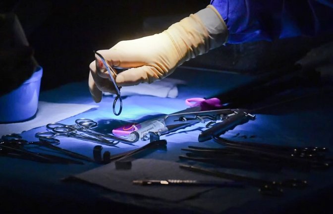 Gerade das Fett im Bauchraum gilt als besonders stoffwechselaktiv und steht in engem Zusammenhang mit Entzündungsprozessen und anderen Mechanismen, die Krebs begünstigen können (Symbolbild).<span class='image-autor'>Imago/Andia</span>