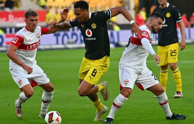 Stand in der Stuttgarter Startelf: VfB-Stürmer Deniz Undav (r).<span class='image-autor'>Jan-Philipp Strobel/dpa</span>