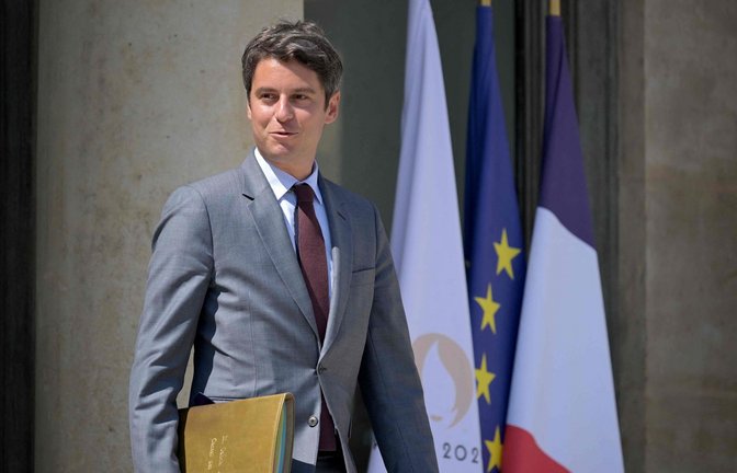 Der amtierende Premierminister Gabriel Attal kommt in Umfragen  aktuell auf 29 Prozent Zustimmung.<span class='image-autor'>Foto: AFP/BERTRAND GUAY</span>