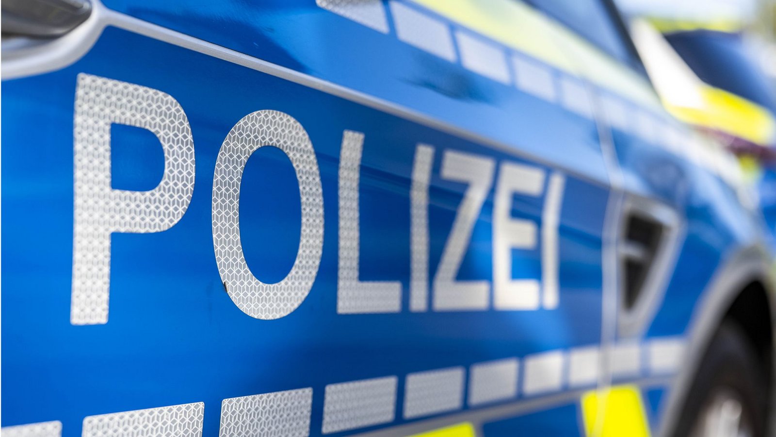 Die Polizei nahm den Mann fest (Symbolbild).Foto: David Inderlied/dpa Die Polizei nahm den Mann fest (Symbolbild).Foto: David Inderlied/dpa