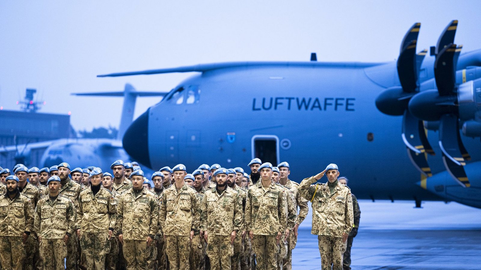 Sinnbild für Deutschlands Militäreinsätze mit diffusen Zielen: Das letzte Bundeswehr-Kontingent der UN-Mission in Mali kehrte Mitte Dezember 2023 zurück.Foto: dpa/Michael Matthey
