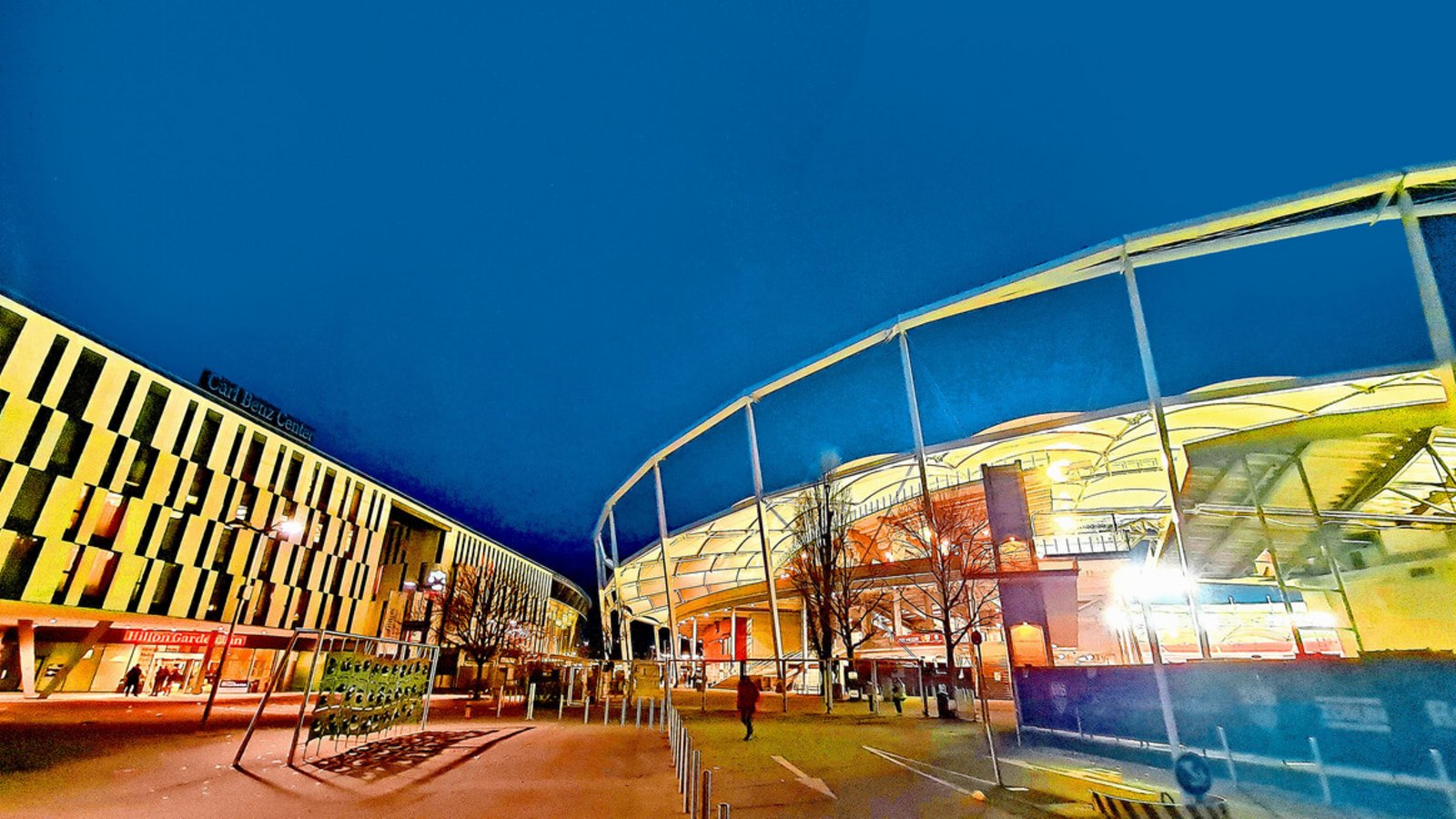 Das Carl-Benz-Center liegt neben dem Stadion.Foto: Baumann