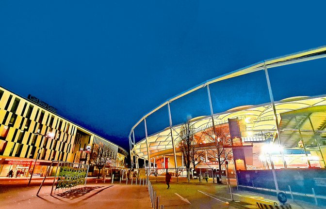 Das Carl-Benz-Center liegt neben dem Stadion.<span class='image-autor'>Foto: Baumann</span>