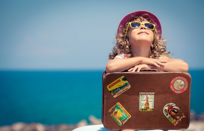 Auch Kinder brauchen einen Reisepass.<span class='image-autor'>Foto: Sunny studio / shutterstock.com</span>