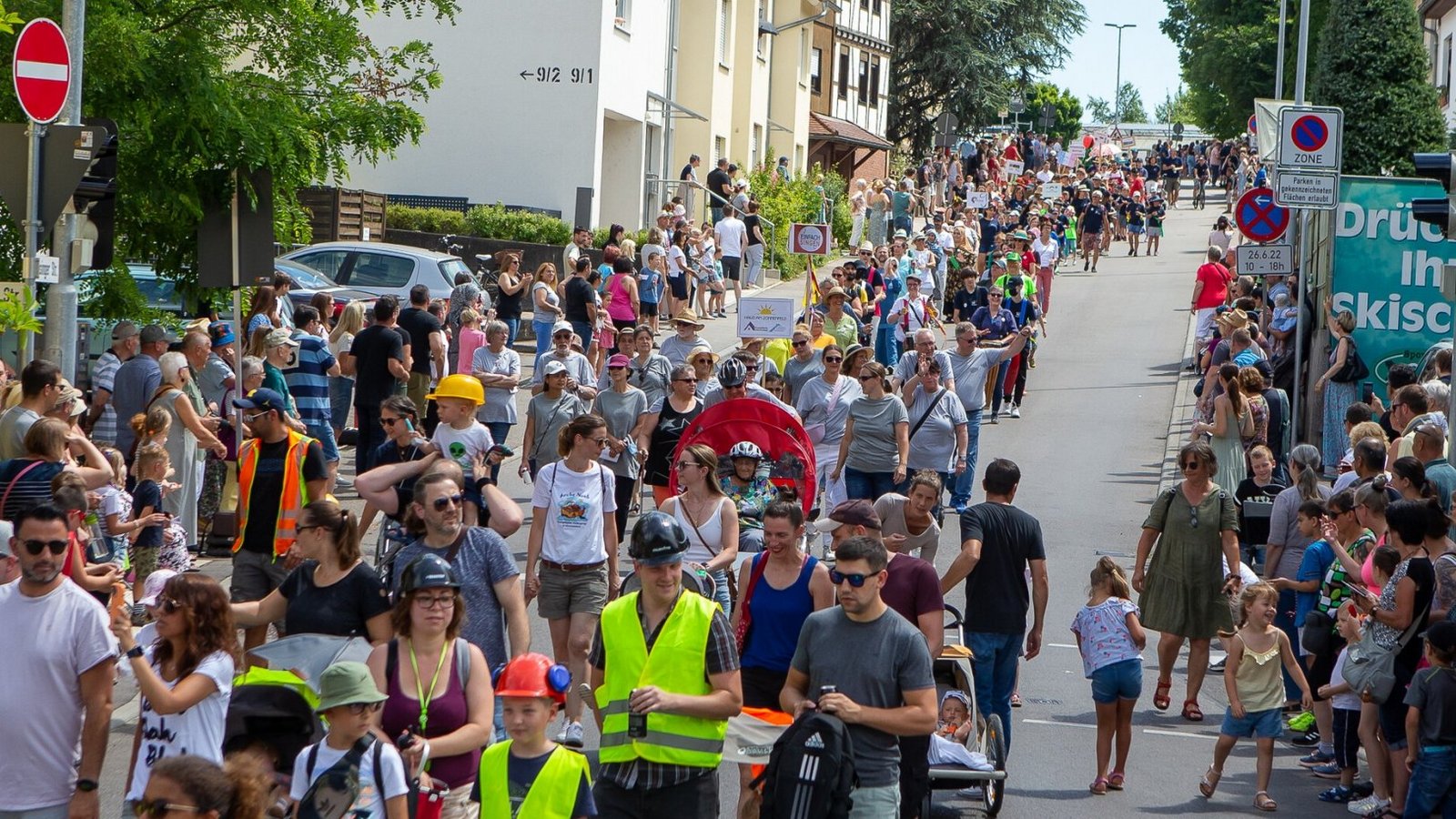 Beim Heimatfest 2022 wurde aus Sicherheitsgründen auf Festwagen verzichtet, in diesem Jahr dürfen sie wieder fahren. Foto: Bürkle Beim Heimatfest 2022 wurde aus Sicherheitsgründen auf Festwagen verzichtet, in diesem Jahr dürfen sie wieder fahren. Foto: Bürkle