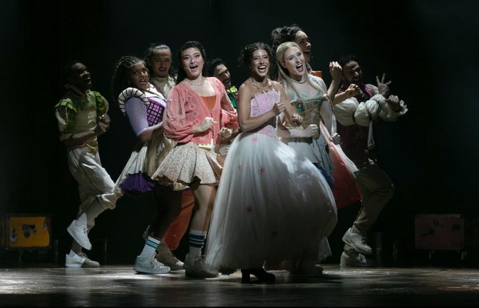 Die Frauen übernehmen die Bühne: „&amp; Julia“ feiert am 8. Oktober im Palladium Theater in Stuttgart Premiere.<span class='image-autor'>Lichtgut/Christian Hass</span>