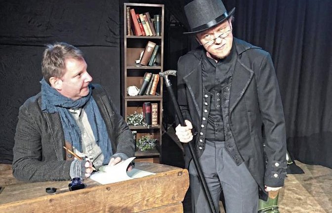Die Geschichte von Mr. Scrooge gibt es im Theater in der Nussschale. Foto: p